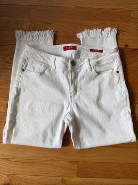 GUESS White Frayed-Hem Cropped Jeans